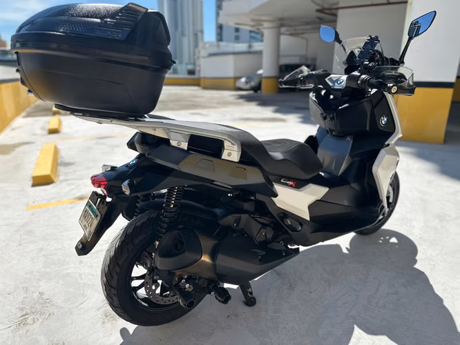 Se Vende BMW C400X 2020 – Excelente Estado