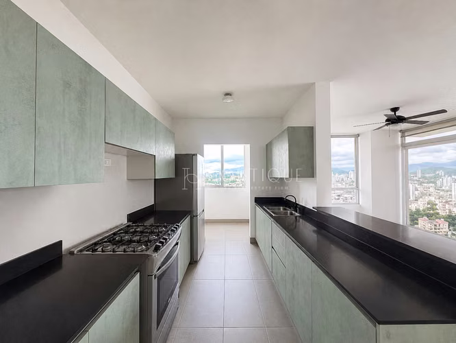 Venta de Apartamento en PH Loma Vista – La Loma
