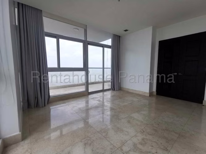 Vendo Apartamento en Costa del Este TEN TOWER OF27-721