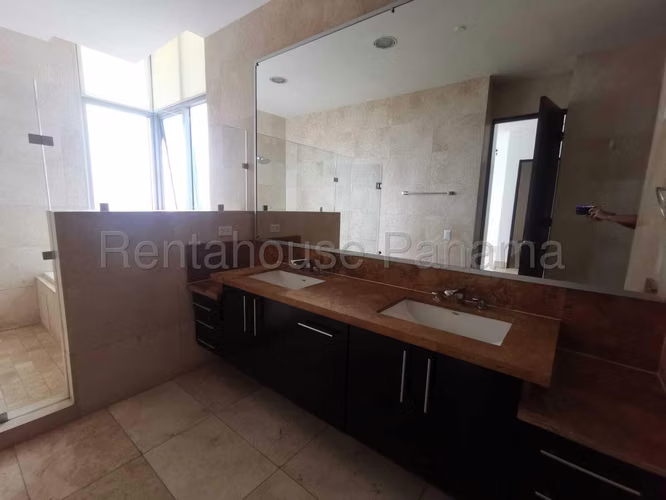 Vendo Apartamento en Costa del Este TEN TOWER OF27-721
