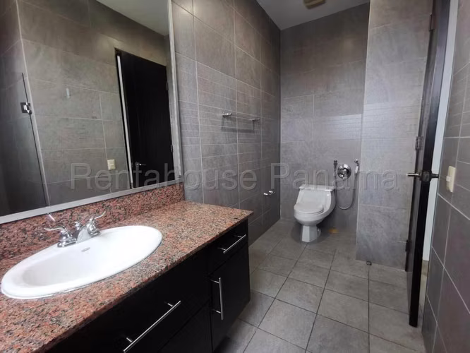 Vendo Apartamento en Costa del Este TEN TOWER OF27-721