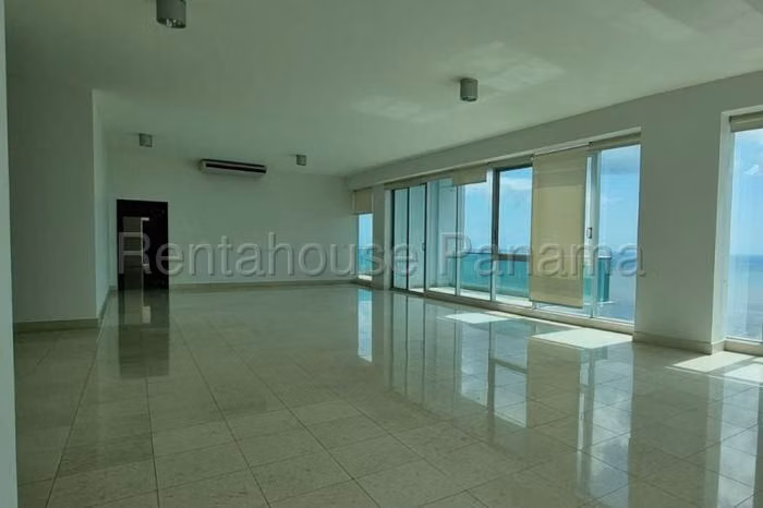 Vendo Apartamento en Costa del Este OCEAN ONE OF26-871