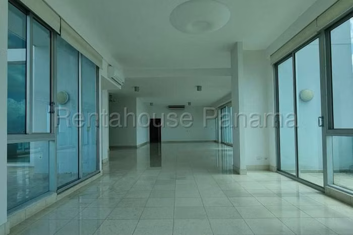 Vendo Apartamento en Costa del Este OCEAN ONE OF26-871