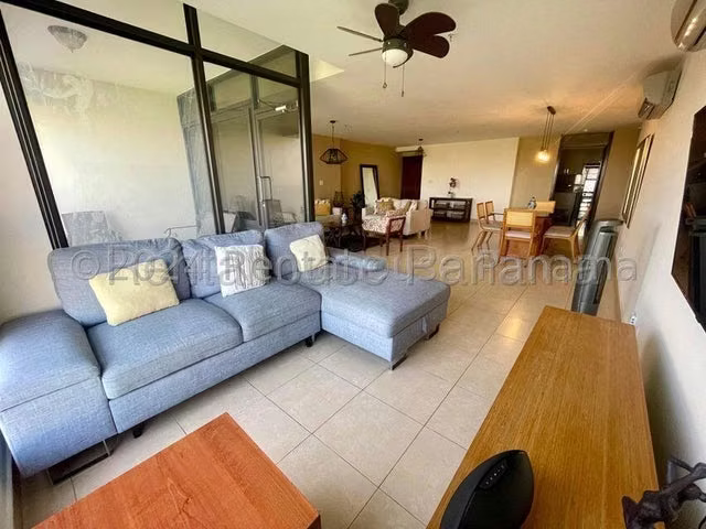 Alquiler de Apartamento Ph Parque del Mar en Costa del Este 27LBR521