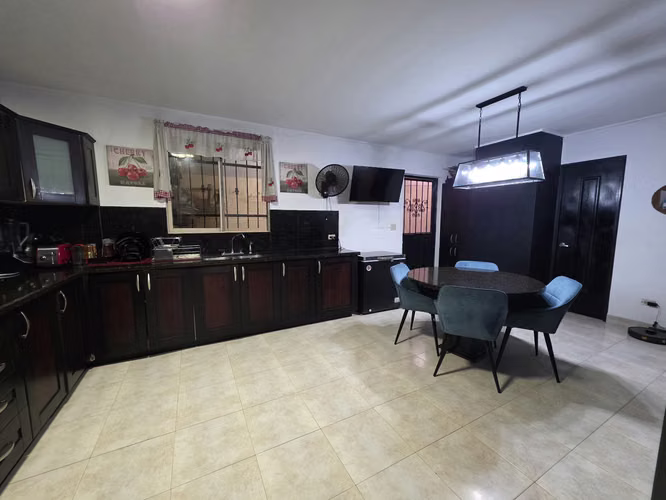 CASA 4R4B2P AMPLIO EN BARRIADA PASEO DORADO CONDADO 550000 - Imagen 8
