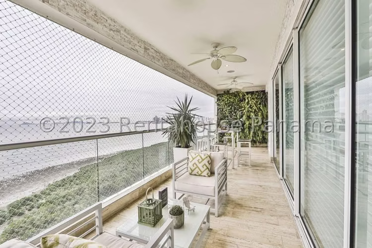 Apartamento en venta PH Marea Costa del Este