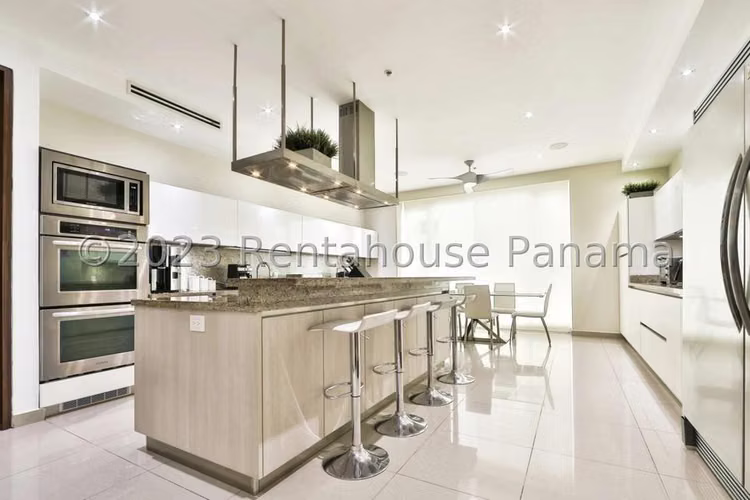 Apartamento en venta PH Marea Costa del Este
