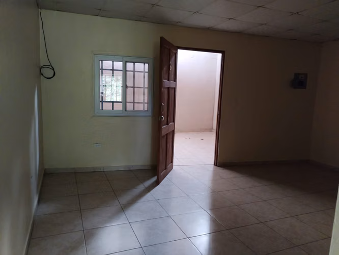 LA CHORRERA SE ALQUILAN APARTAMENTOS CALLE MATUNA, A 1 MINUTO DE AVE. LIBERTADOR