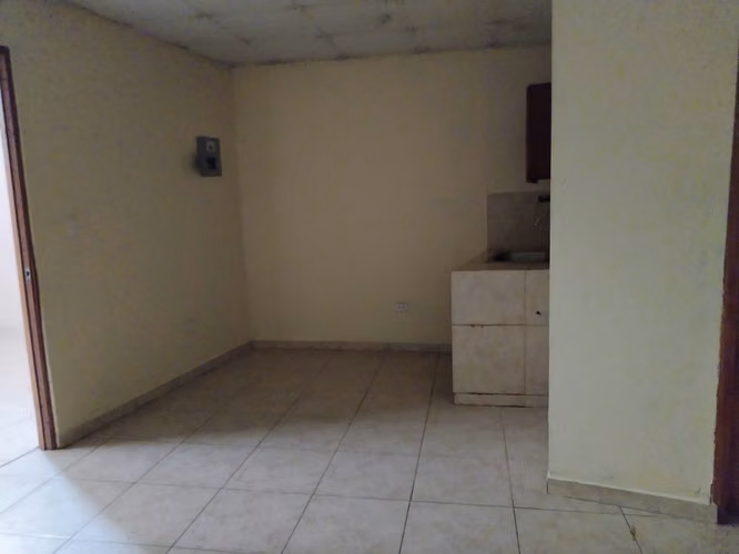 LA CHORRERA SE ALQUILAN APARTAMENTOS CALLE MATUNA, A 1 MINUTO DE AVE. LIBERTADOR