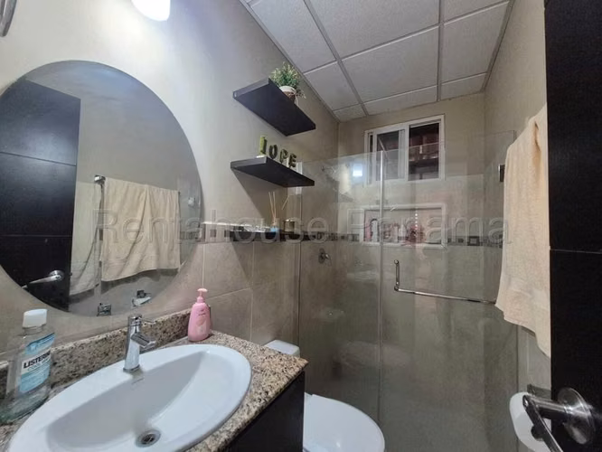 Alquiler de casa en Villa Lucre 27MVCH755