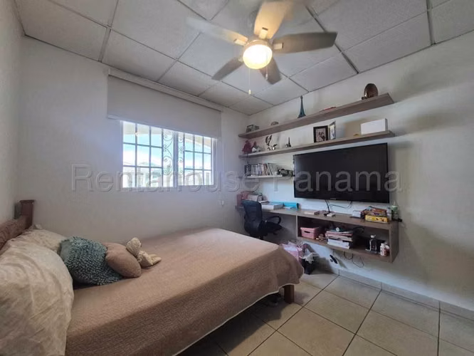 Alquiler de casa en Villa Lucre 27MVCH755