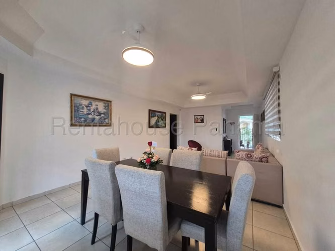 Alquiler de casa en Villa Lucre 27MVCH755