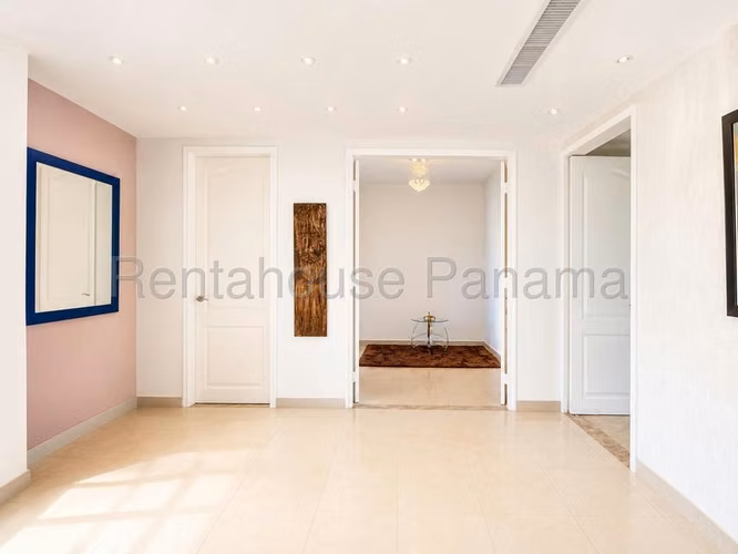 Alquiler de apartamento en Ph Zeus 26MVCH8882