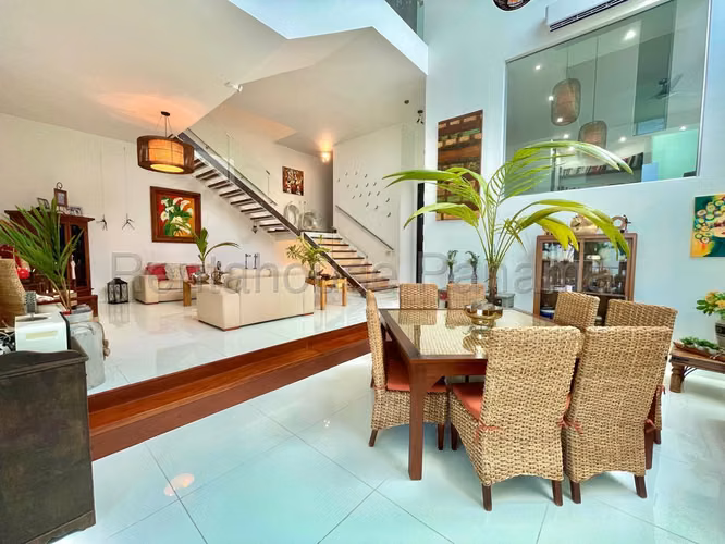 Casa en San Francisco - Alquiler