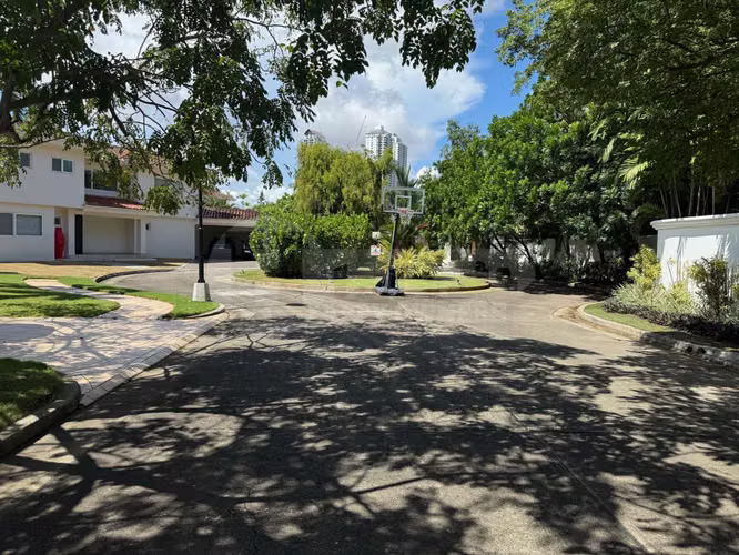 Venta de casa en Residencial Costa Serena | Costa del Este. E.L