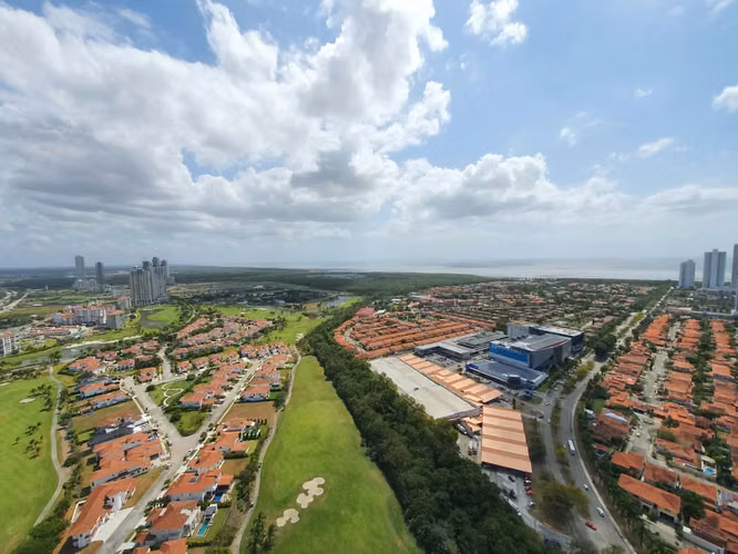PH Greenview | Último Piso | Vista al Mar y Golf | Santa María