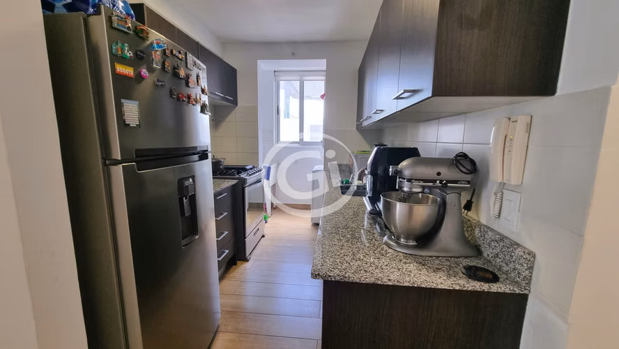 Venta Apartamento Remodelado Simja Altos del Golf