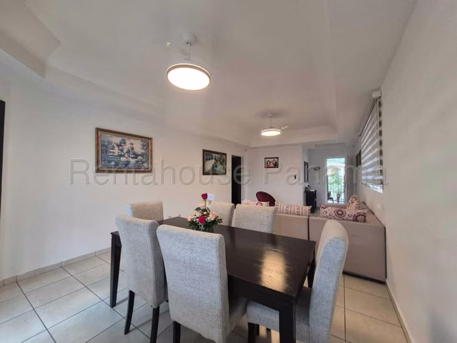 Alquiler de Casa en Villa Lucre