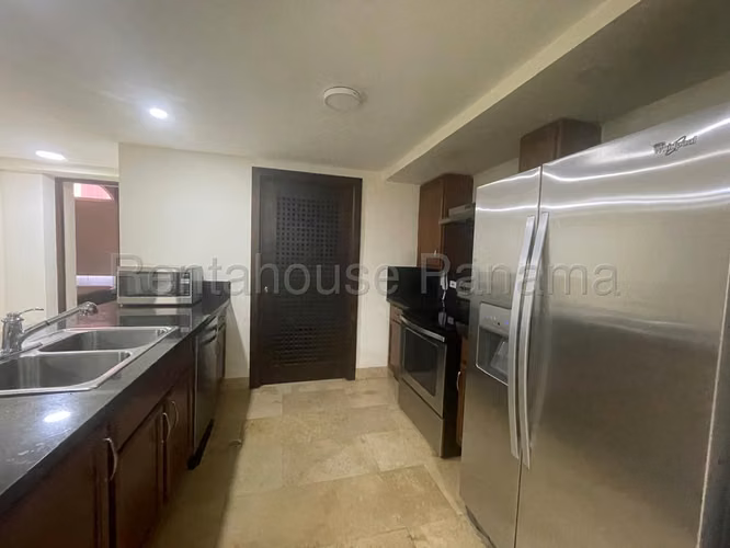 Apartamento en Casco Antiguo - Alquiler