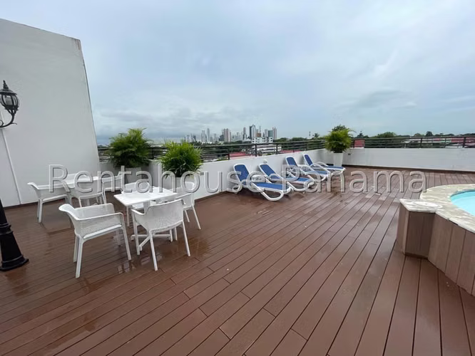 Apartamento en venta Via España PH Lefevre 75