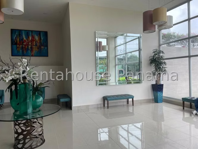 Apartamento en venta Via España PH Lefevre 75