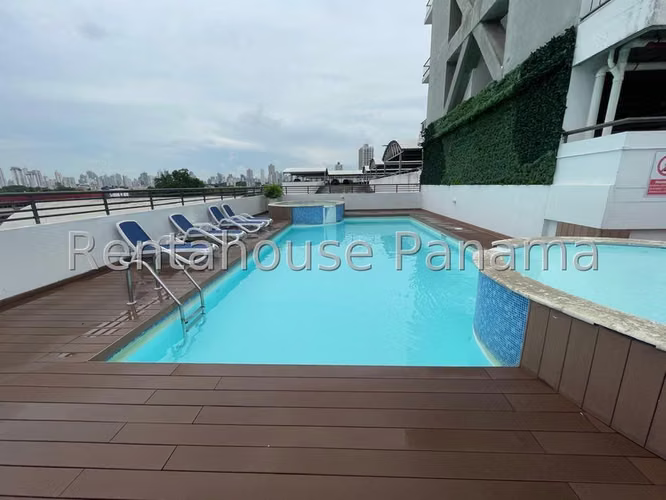 Apartamento en venta Via España PH Lefevre 75