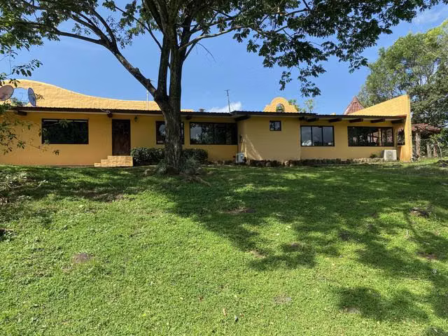 Terreno en Venta en Hacienda El Encanto Paso Blanco CIG27669