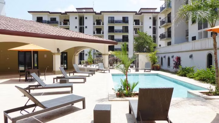 Venta de apartamento en PH Embassy Village | Clayton. JC - Imagen 12