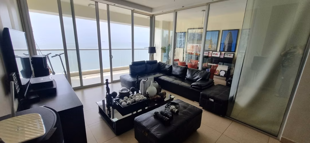 SE VENDE APARTAMENTO EN RIVAGE
