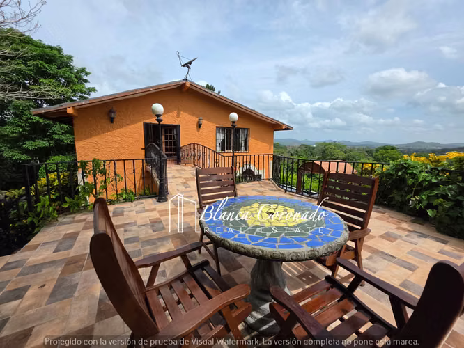 Finca en Venta en Capira | 46,382 m2 2 casas con Piscina