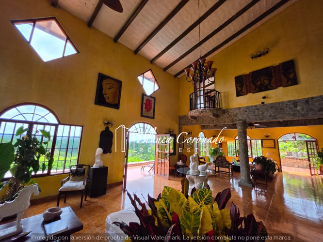Finca en Venta en Capira | 46,382 m2 2 casas con Piscina