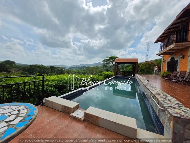 Finca en Venta en Capira | 46,382 m2 2 casas con Piscina