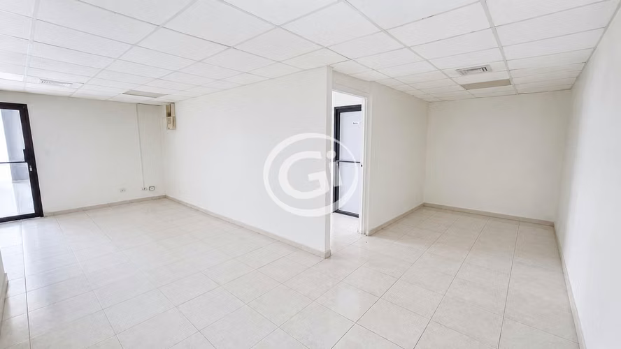 Venta Oficina Corporativa El Dorado. Amplios Espacios y Excelente Ubicación