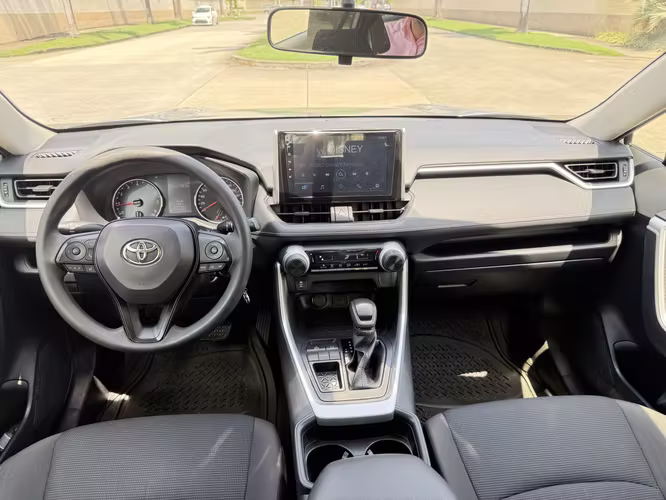 Toyota Rav4 2021 a solo $18,900