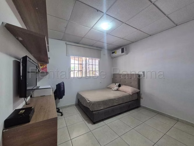 Casa en alquiler de 133m2 en Villa Lucre