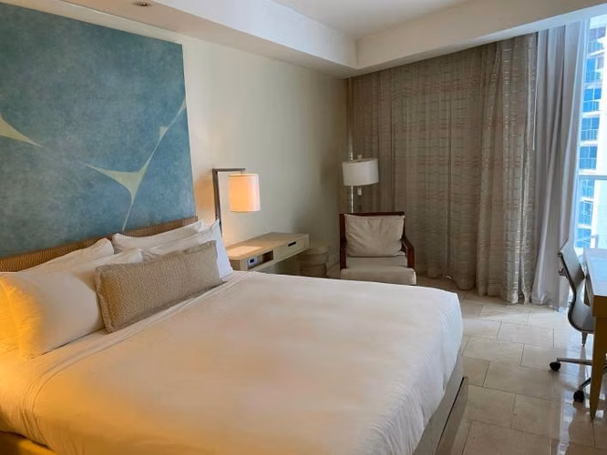 ALQUILO APARTAMENTO TIPO SUITE EN PH TOC, PUNTA PACIFICA, 50M2, AMOBLADO.