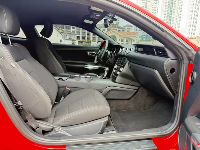 Ford Mustang 2015 a solo $15,500 Negociable