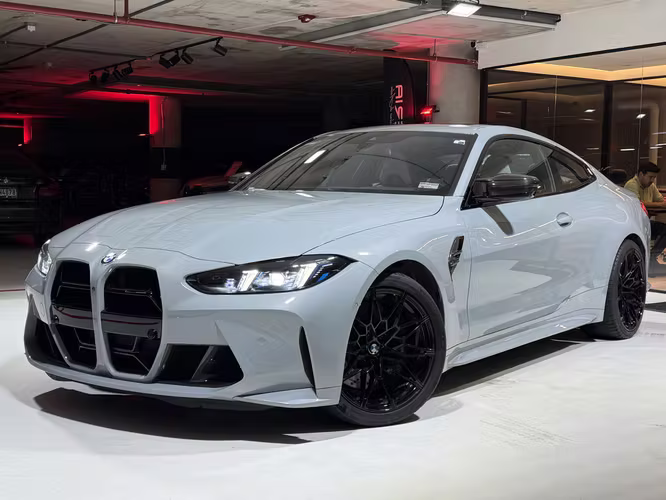 BMW M4 COMPETITION 2025
