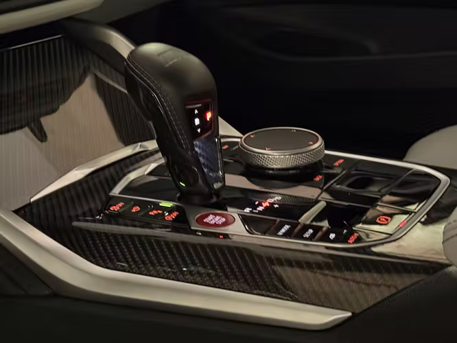 BMW M4 COMPETITION 2025