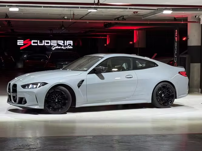 BMW M4 COMPETITION 2025