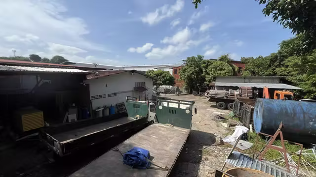 Se Vende Terreno Industrial o Comercial en Tumba Muerto