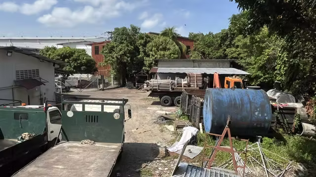 Se Vende Terreno Industrial o Comercial en Tumba Muerto