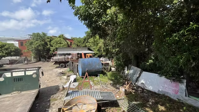 Se Vende Terreno Industrial o Comercial en Tumba Muerto