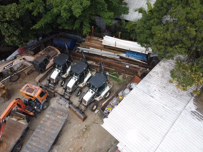 Se Vende Terreno Industrial o Comercial en Tumba Muerto