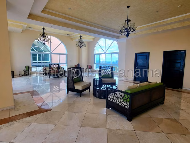 Apartamento en Venta Vista del Mar Avenida Balboa 26YCG9109