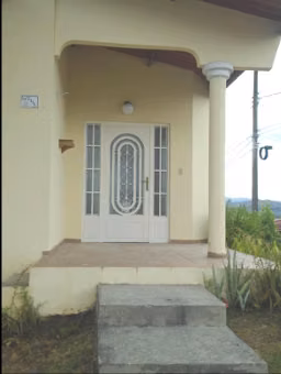 VENTA DE CASA ESQUINA EN BRISAS DEL GOLF
