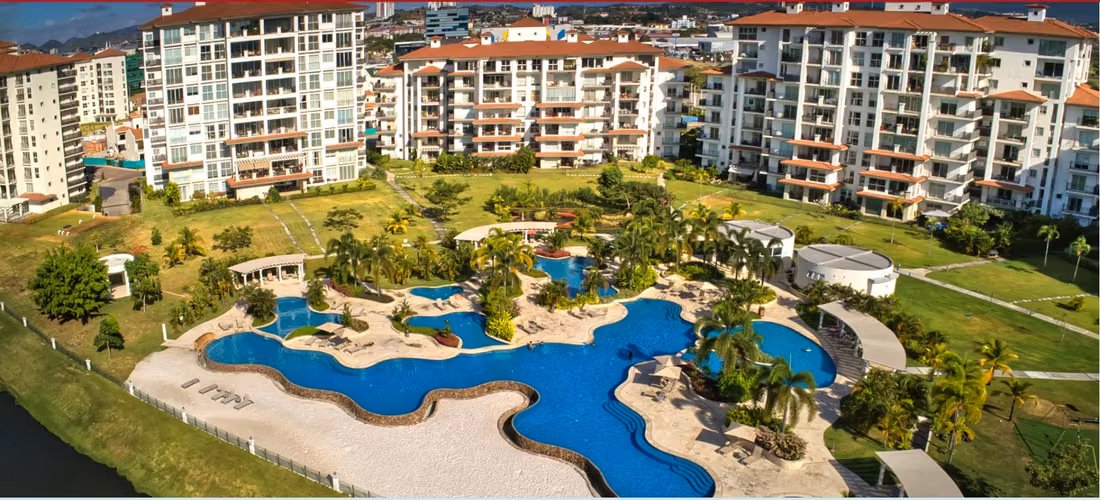 Venta de apartamento en The Reserve Santa María AK