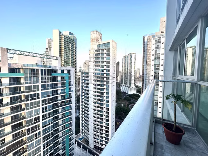Alquilo Apartamento en Bellavista LC26-198