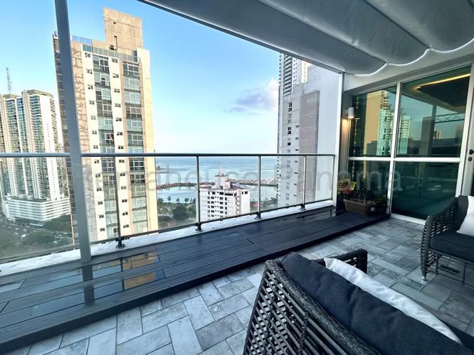 Apartment for rent in Bellavista LC26-198