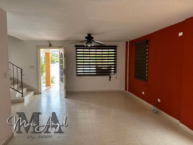 VENTA DE CASA EN CONDADO DEL REY